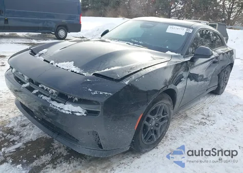 2025 Dodge Charger Daytona R/T Awd z USA, uszkodzony, nr VIN 2C3CDBCK8SR537254